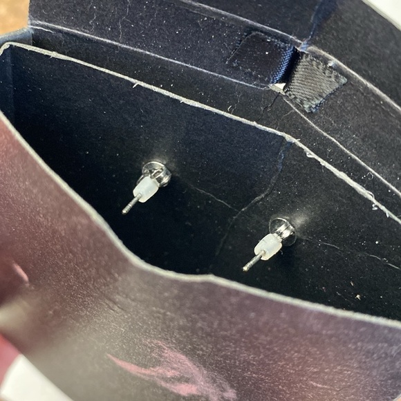 Secret Box Earrings Womens White Gold Dipped lashes lips lightweight stud back - Picture 4 of 6